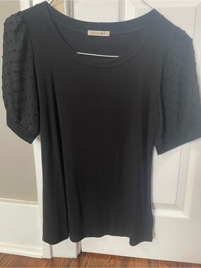 Beacon Kennedy Puff Sleeve Top - black, XS